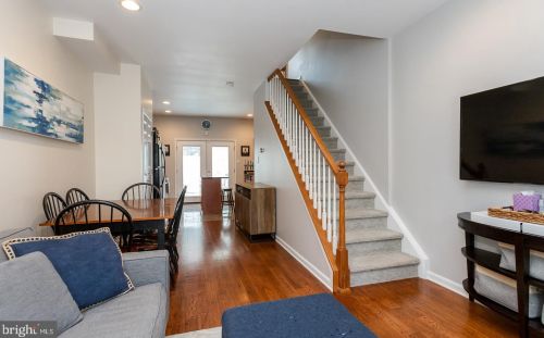 726 24 St, Philadelphia PA 19146-2540 exterior