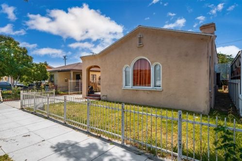 20 52nd St, Long Beach, CA 90805-5828
