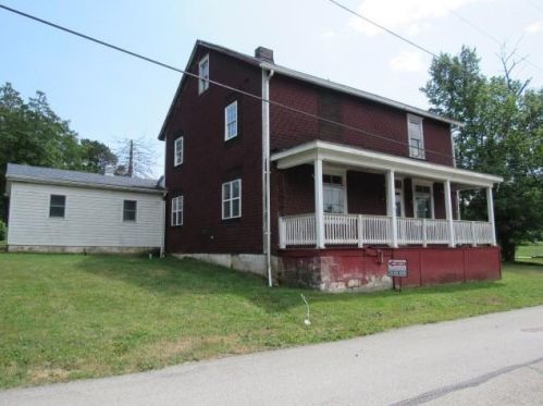 110 Penn Ave, South Connellsville, PA 15425-6021