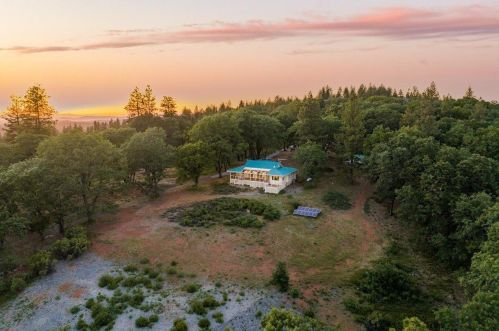 14499 Osborne Hill Rd, Grass Valley, CA 95945-8844