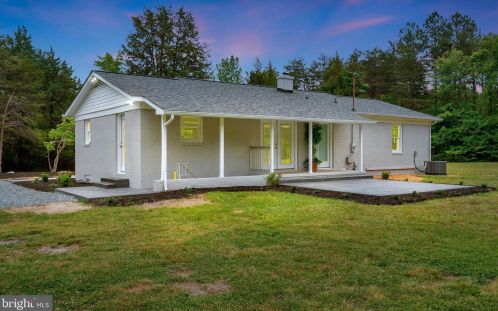 8128 Flippo Dr, Fredericksburg, VA 22408-0430