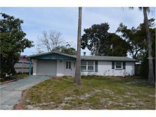 7037 Gulf Breeze Cir, Port Richey, FL 34667-1804