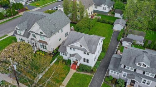 235 Seneca Pl, Westfield NJ  07090-4348 exterior