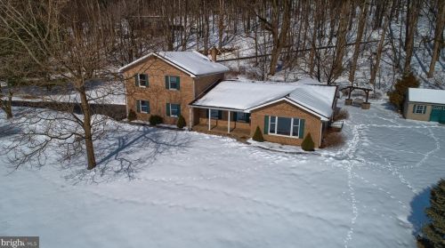 1521 Little Mountain Rd, Schubert, PA 19507-9572
