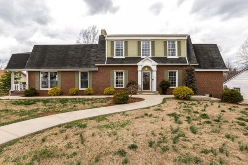 111 End Ave, Mc Minnville, TN 37110-1942
