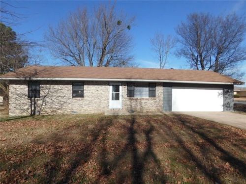 196 Neal St, Fayetteville, AR 72730-3139