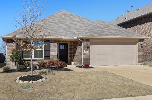 409 Bird Creek Dr, Oak Point, TX 75068