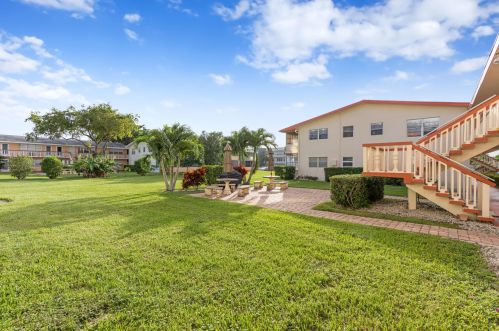 9 Andover A, West Palm Beach, FL 33417-2646