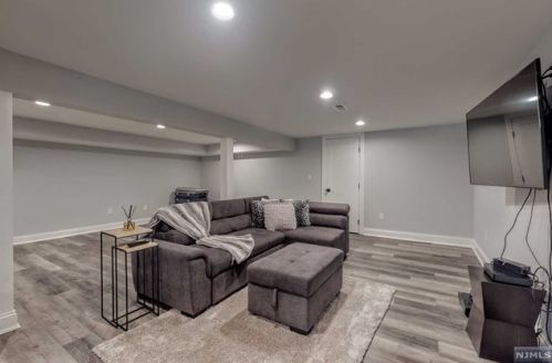 767 Darlington Ave, Mahwah NJ  07430-2612 exterior