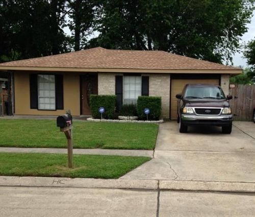 112 Four Oclock Ln, Westwego, LA 70094-2202