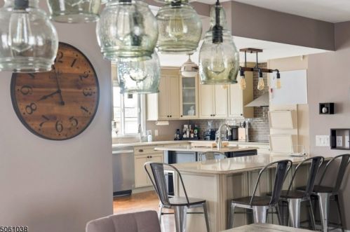 22 Glenview Rd, Nutley NJ  07110-2112 exterior