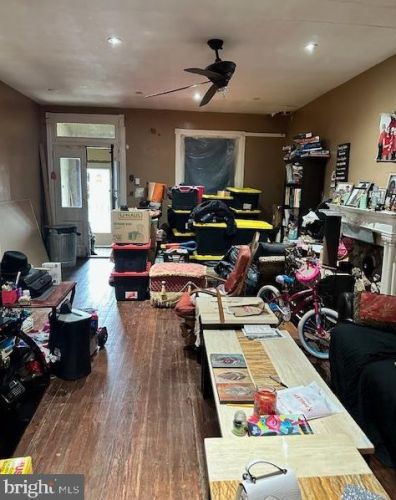 902 Chelten Ave, Philadelphia PA 19138-1714 exterior