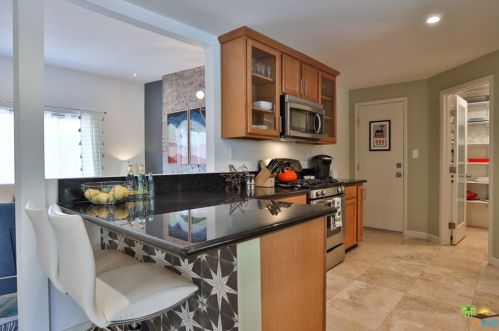 1135 Sunrise Way, Palm Springs CA  92262-5310 exterior
