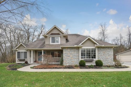 6470 York Rd, Pataskala, OH 43062-9534