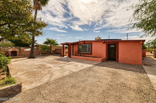 2 Susana St, Tucson, AZ 85756-7535
