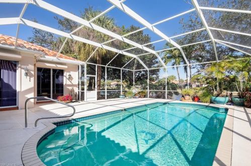 3333 Cerrito Ct, Naples, FL 34109-1370
