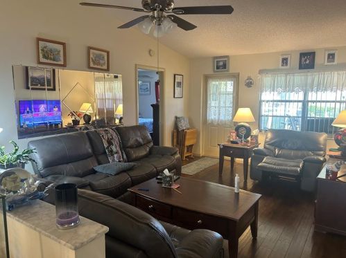 8561 90th St, Ocala, FL 34481-7467