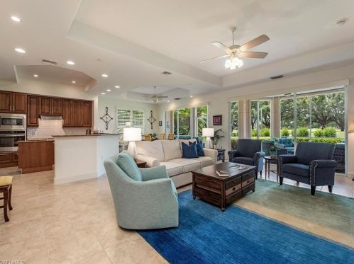 592 Avellino Isles Cir, Naples, FL 21202-2379