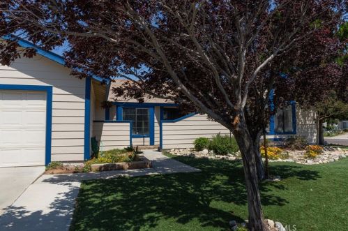 12513 Petaluma Rd, Victorville, CA 92392-9271
