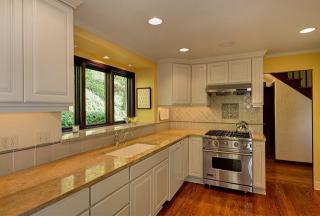 4706 Ruffner St, Seattle WA  98199-1829 exterior