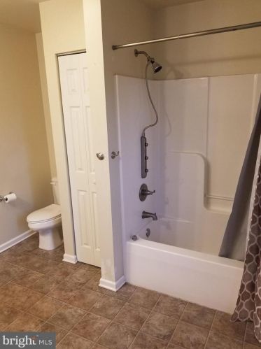 4 Mile Trl, Charnita PA  17320-8463 exterior