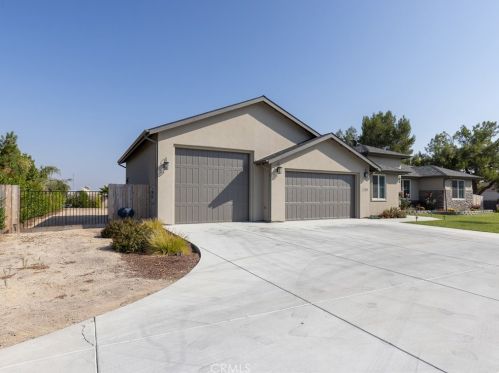 2210 Prospect Ave, Lake Nacimiento CA  93446-7395 exterior