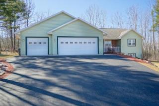 1809 Baneberry Ct, Wausau, WI 54401-8926