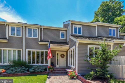 11627 Chapel Cross Way, Herndon, VA 20194-1243