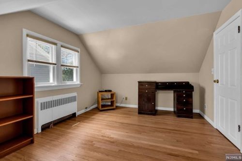 407 Berkshire Rd, Ridgewood NJ 07450-5533 exterior