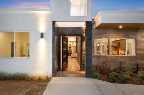 1500 Gamble Ln, Escondido CA  92029-4321 exterior