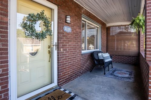2119 Dartmore St, Pittsburgh, PA 15210-4009