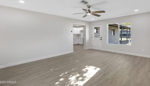 6844 8th Ave, Phoenix AZ  85013-1004 exterior