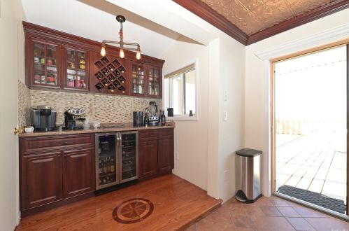 429 Cross Bay Blvd, Far Rockaway NY  11693-1056 exterior