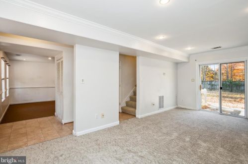 13488 Princedale Dr, Woodbridge VA  22193-3842 exterior