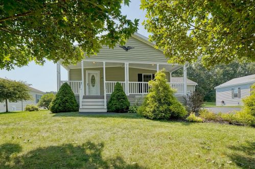 25 Aspen Way, North Hampton, NH 03862-4430