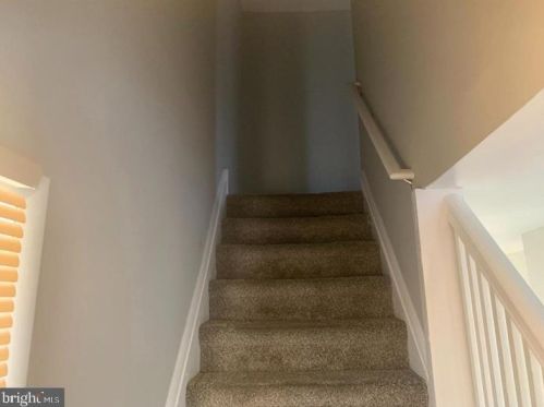 27 Wood St, West Deptford NJ  08066-1444 exterior