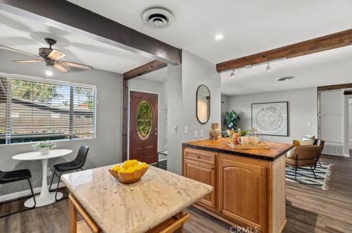 856 Sunset Dr, Redlands CA  92373-6938 exterior