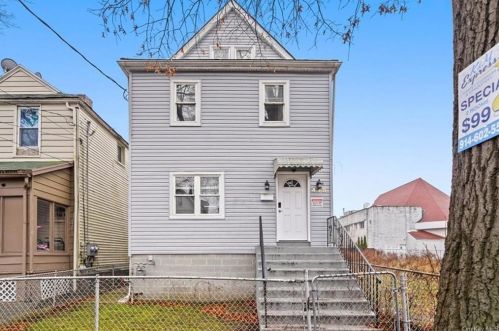 418 7th Ave, Mount Vernon, NY 10550-4422
