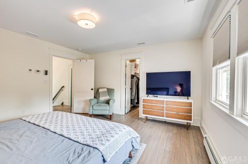 24 William St, Metuchen NJ  08840-1822 exterior