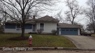 105 Mapledale Ave, Cleveland OH  44146-3538 exterior