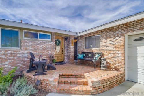 5551 Gala Ave, San Diego CA  92120-1807 exterior