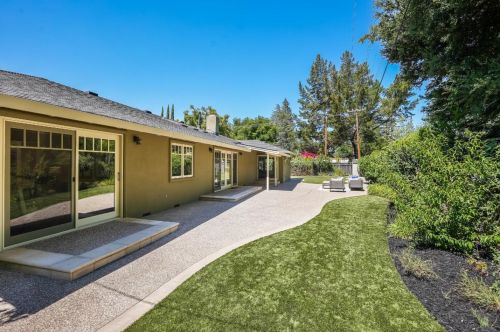 368 Fontainbleau Ter, Los Altos CA  94022-2229 exterior