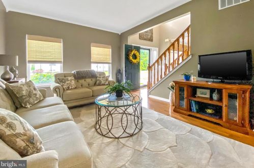 233 Beech Ln, Swedesboro NJ  08085-4033 exterior