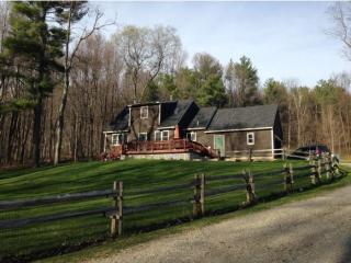 269 Thomas Dr, Starksboro, VT 05443-5363