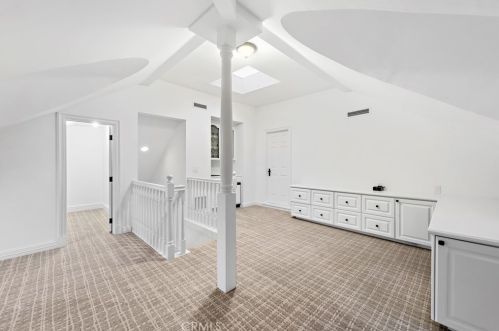 7 Cheshire Ct, Newport Beach CA  exterior