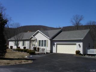 2062 Bangor Rd, Bangor, PA 18013-9324