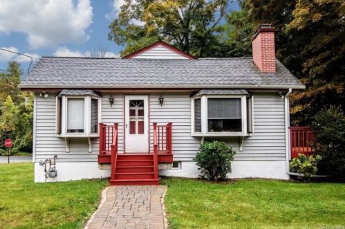 26 Johnsontown Rd, Sloatsburg, NY 10974-1102
