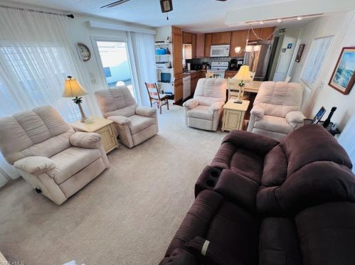 27602 Macke Dr, Bonita Springs, FL 34135-7102