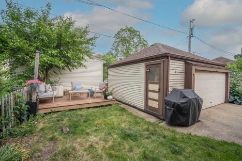 2132 60, Milwaukee WI 53219-1568 exterior