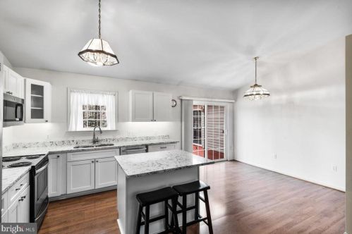 123 Indian Hills Rd, Locust Grove VA  22508-5214 exterior